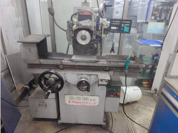 Grinding machine